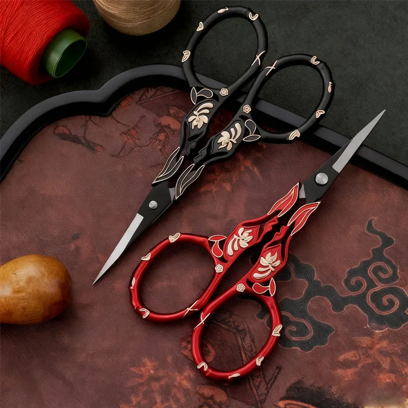 Embroidery Scissors Small - /Forbici da sarto per punto croce,