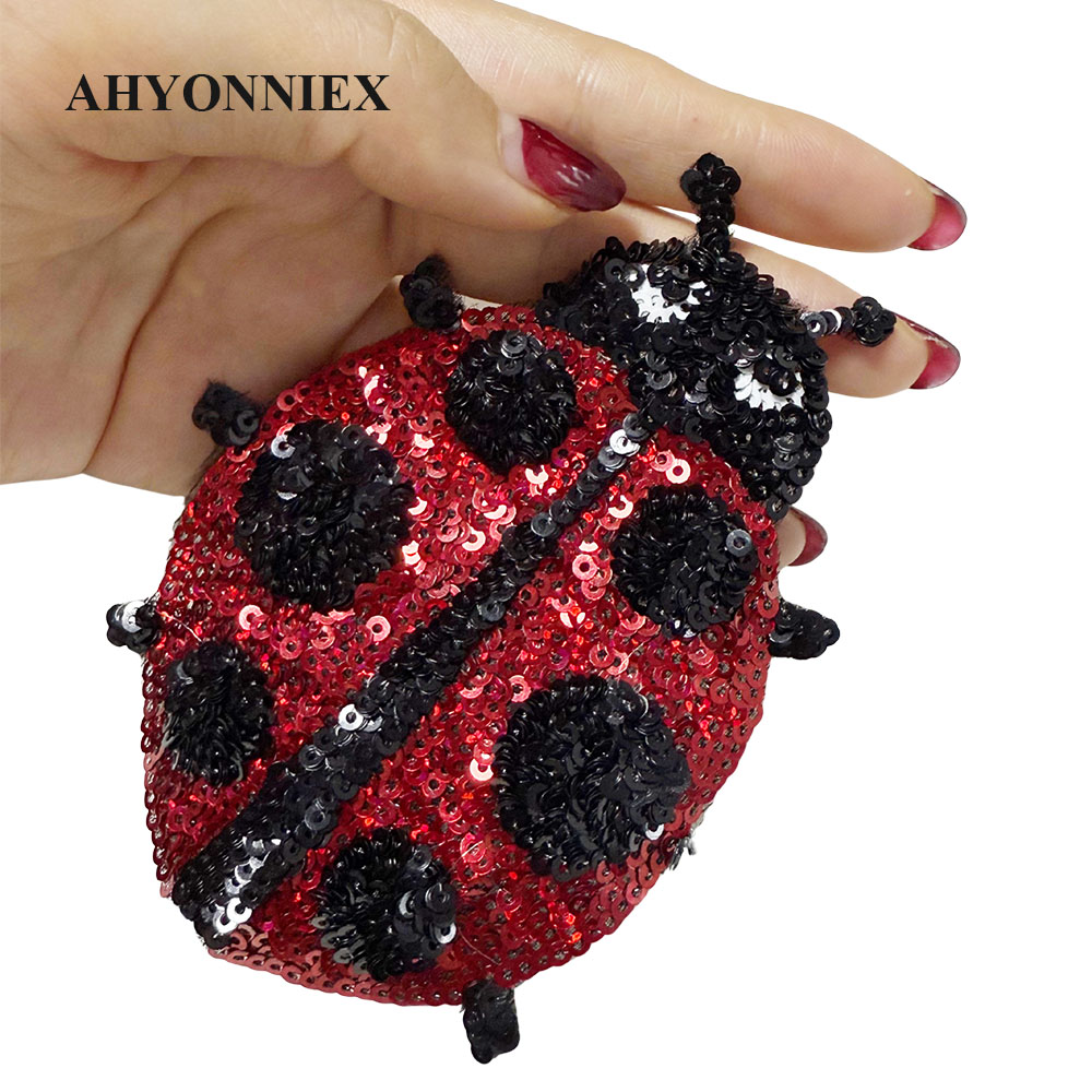 Toppa ricamata con paillettes  - Embroidery Lady Bug recensione e prezzo