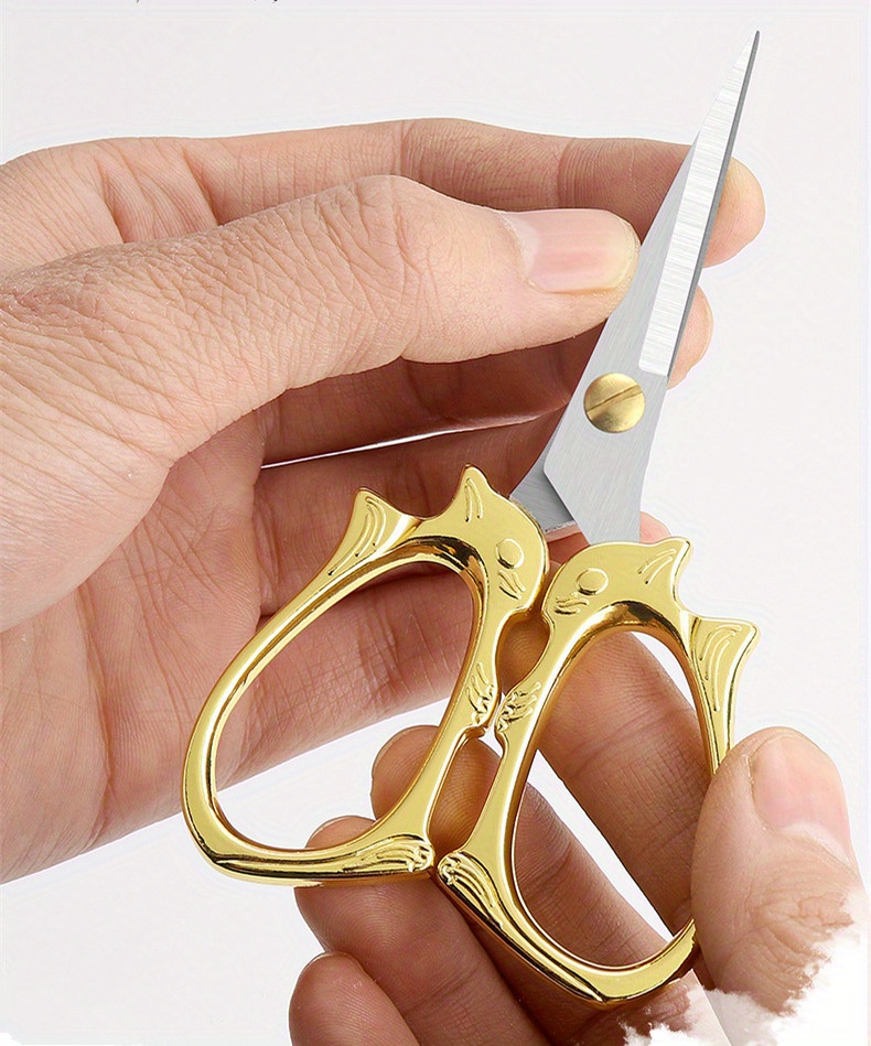 1 Paio di Forbici Piccole in A - Embroidery Scissors Small recensione e prezzo