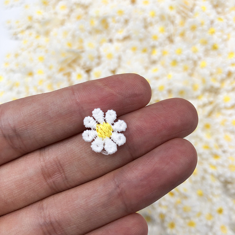 50 Pezzi di Pizzo Ricamato Idr - Embroidery Yellow Flower recensione e prezzo
