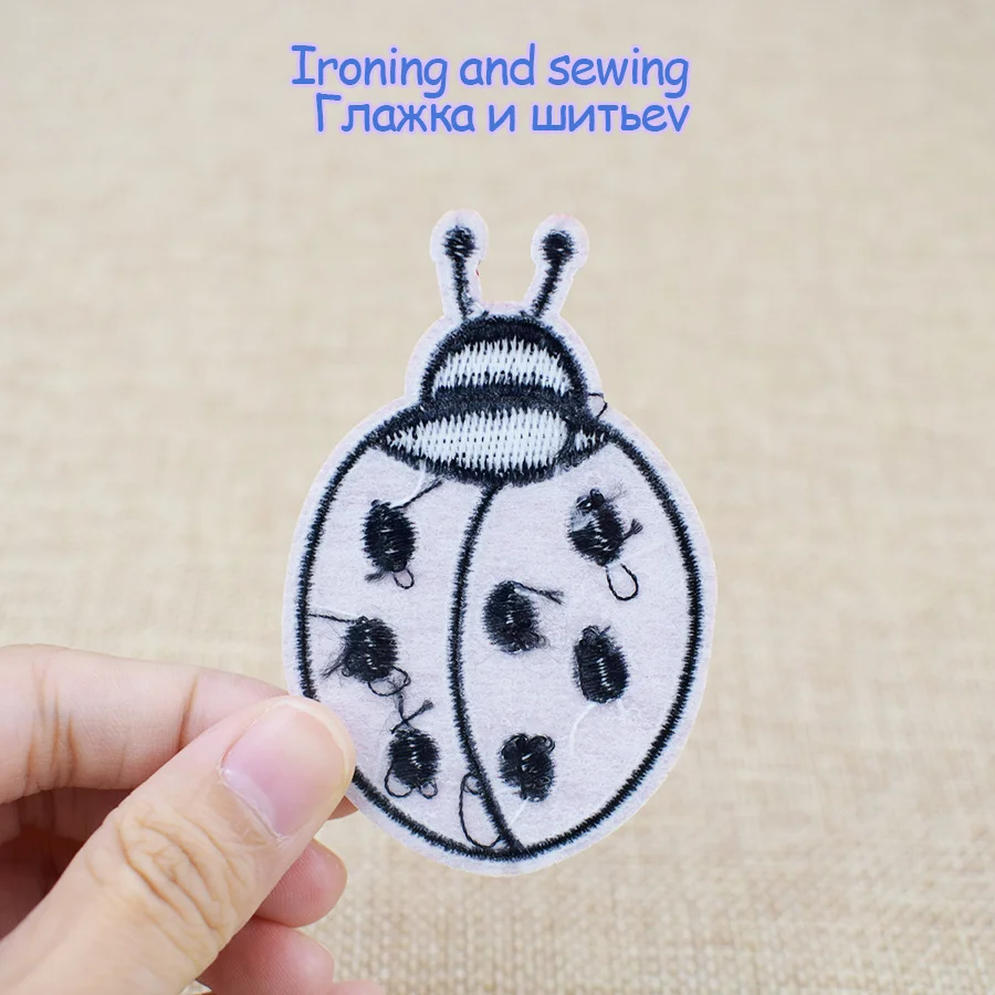 Toppe E Stemmi per I Vestiti d - Embroidery Lady Bug recensione e prezzo