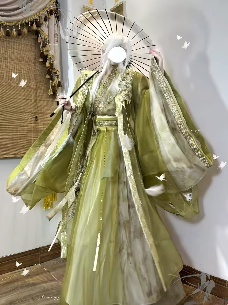 Costume Hanfu da Spadaccino Wu - Embroidery Outfit recensione e prezzo