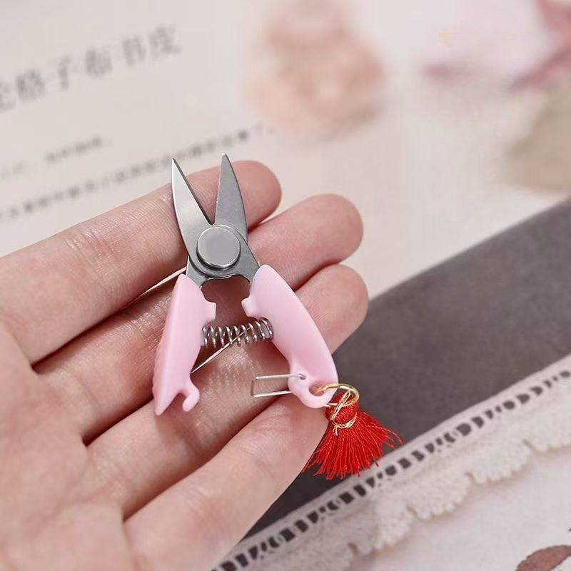 1 Pezzo Mini Forbici Tascabili - Embroidery Scissors Small recensione e prezzo