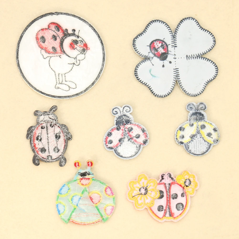 2PC Cartoon coccinella quadrif - Embroidery Lady Bug recensione e prezzo