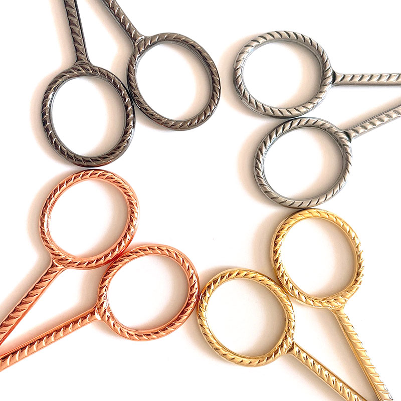 1Pcs 10cm Mini Forbici D'epoca - Embroidery Scissors Small recensione e prezzo